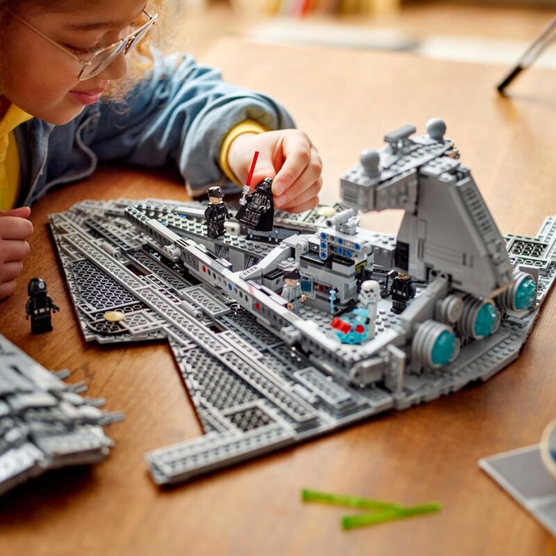 LEGO Star Wars Imperial Star Destroyer 75394 Building Set, 1,555 Pieces – Starship Model with 7 Minifigures Including Darth Vader & Cal Kestis – Birthday Gift for Kids Ages 10+ - Image 4
